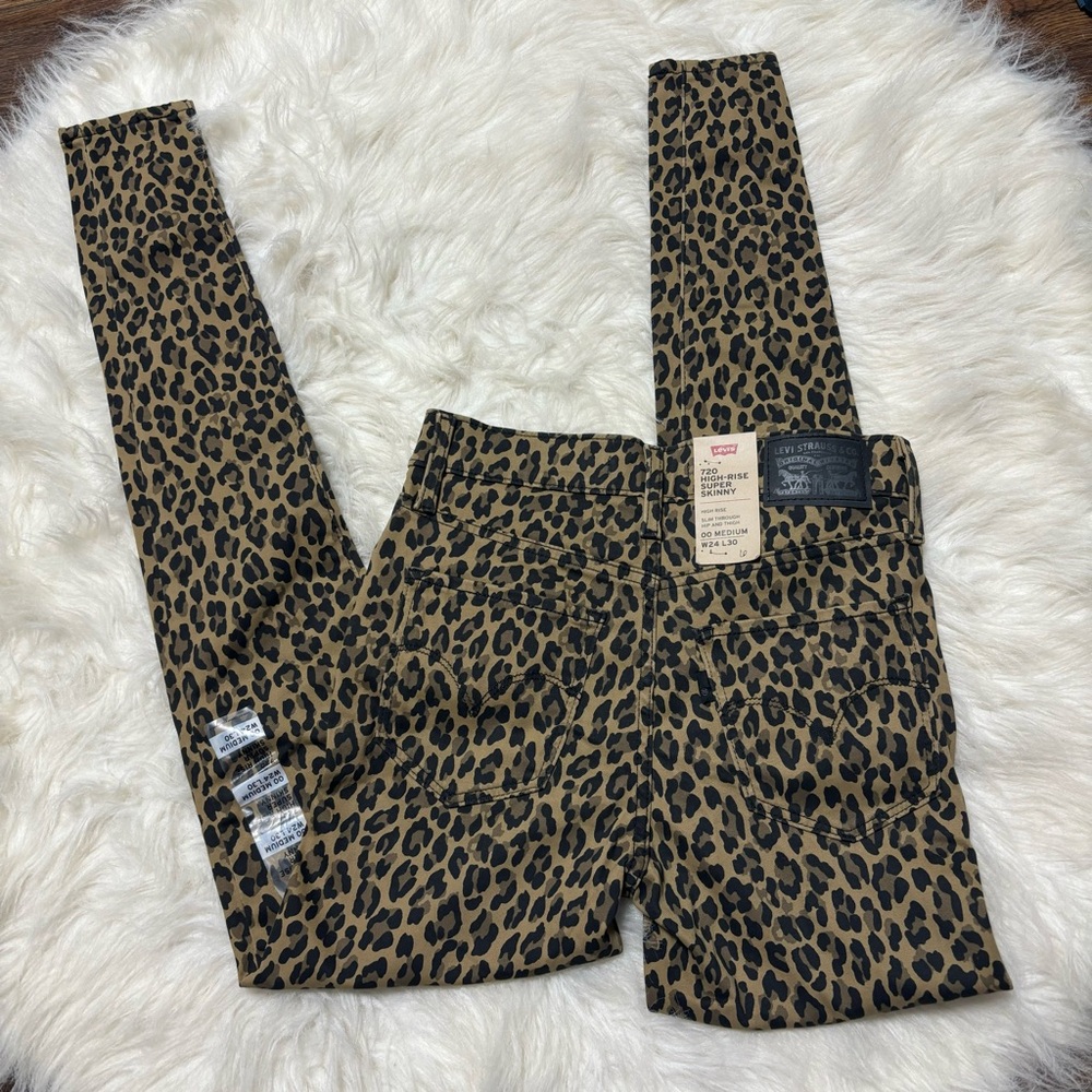 Levi’s Leopard Skinny Jeans size 24 x 30 NEW WITH TAGS